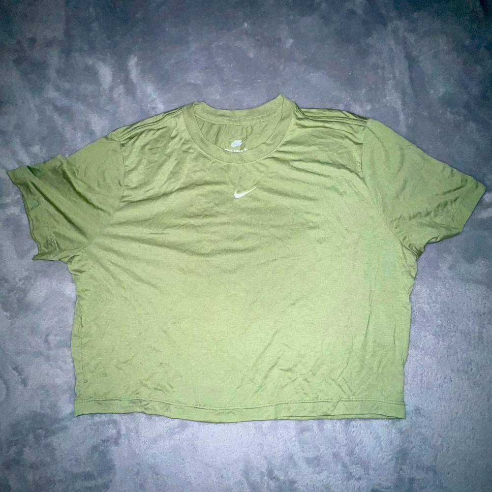 Nike Crop Top Shirt